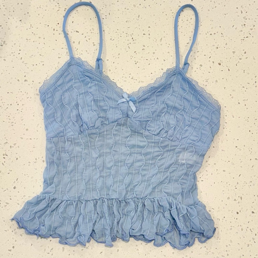 Heart Hips Soft Light Blue Textured Camisole Top - Size: Small